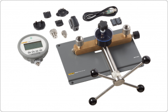 Accessories included with the P5514B Hydraulic Comparison Test Pump