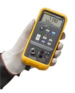 Portable handheld pressure calibrator